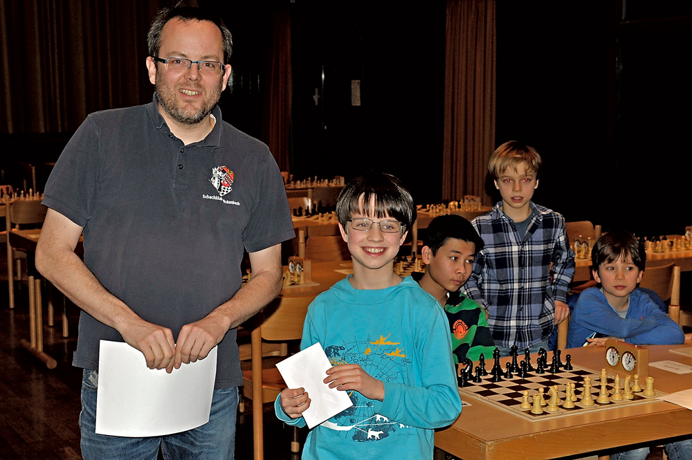 2015 02 Schach Bickenbacher Fastnachtsturnier 004 Klein